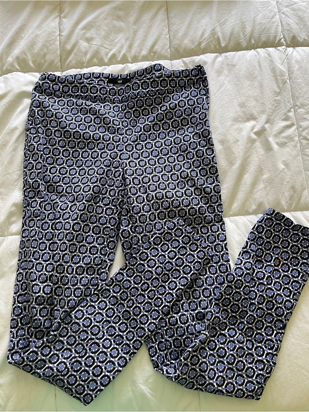 H&M Blue and White Geometric Skirt